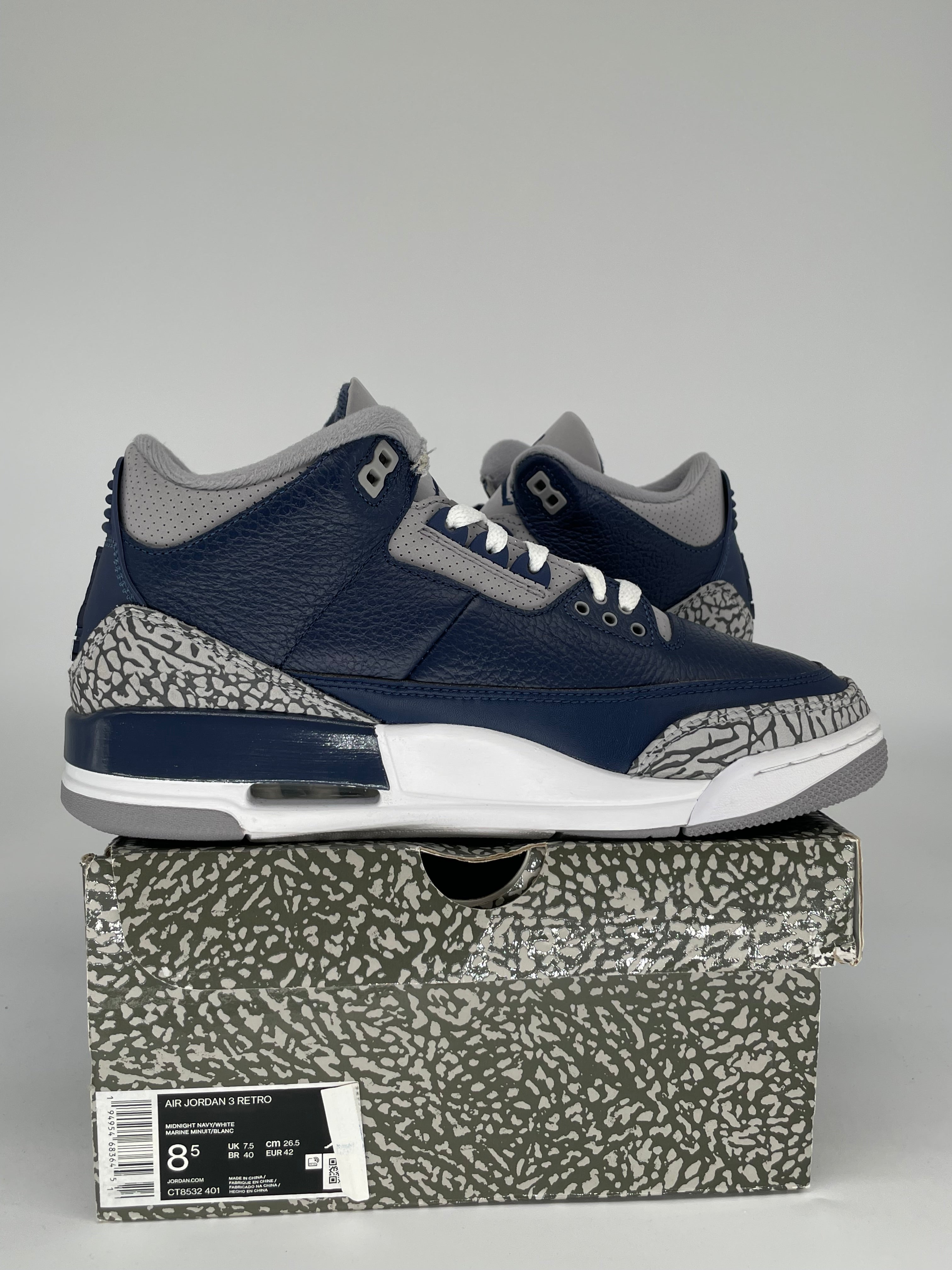 AIR JORDAN 3 GEORGETOWN SIZE 8.5 CT8532-401