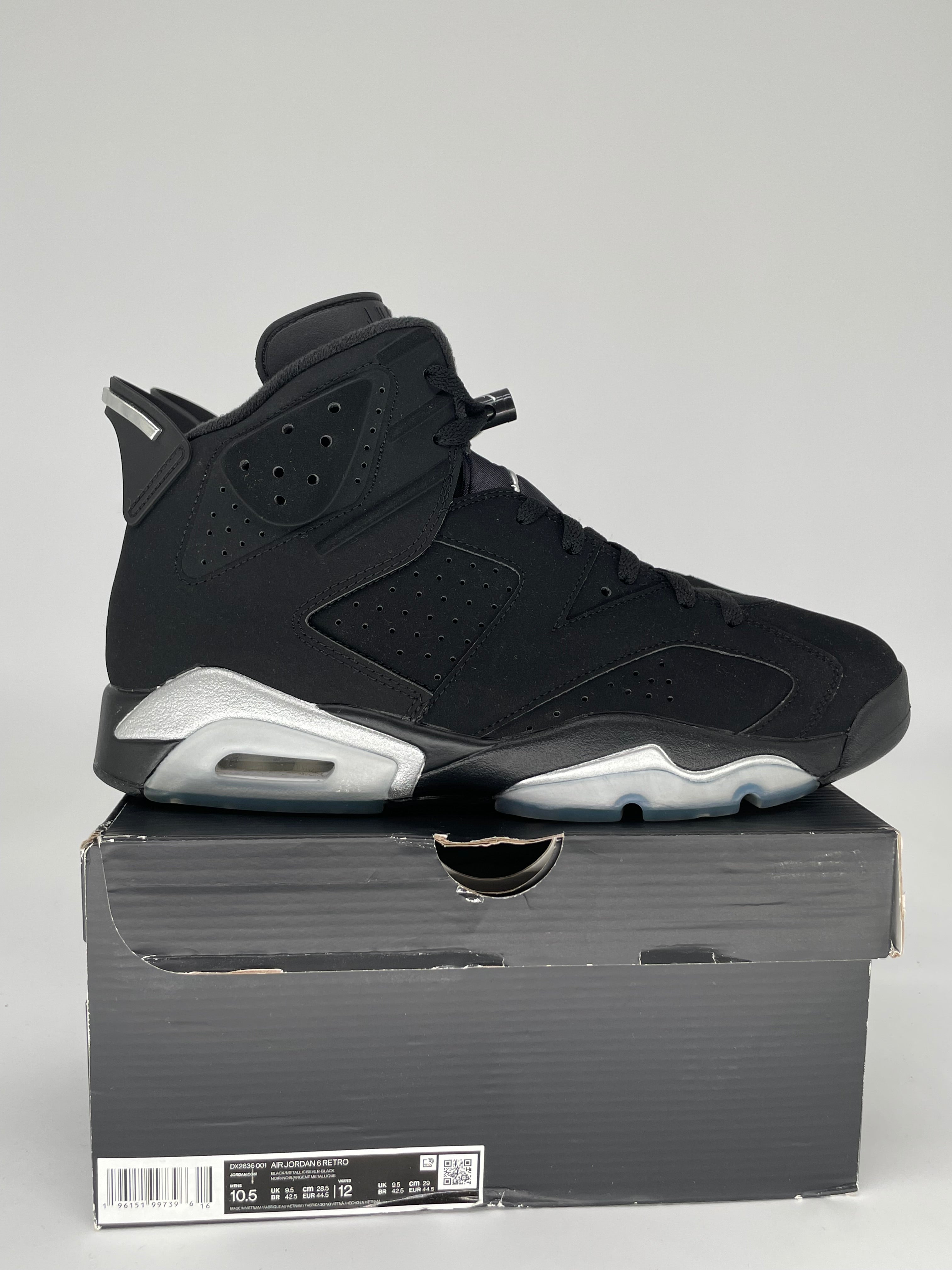 AIR JORDAN 6 CHROME METALLIC SILVER SIZE 10.5 DX2836-001