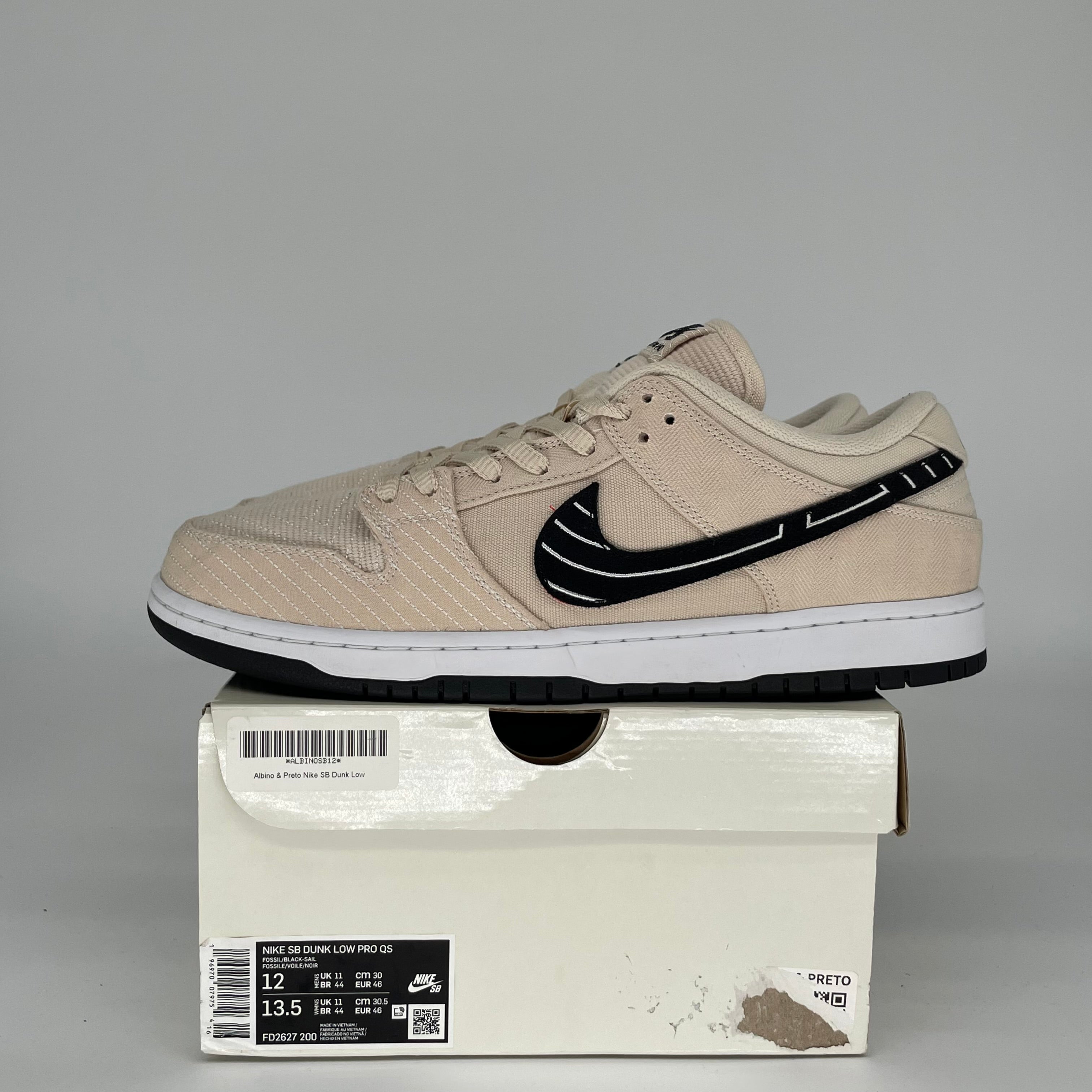 NIKE SB DUNK LOW ALBINO & PRETO SIZE 12 FD2627-200