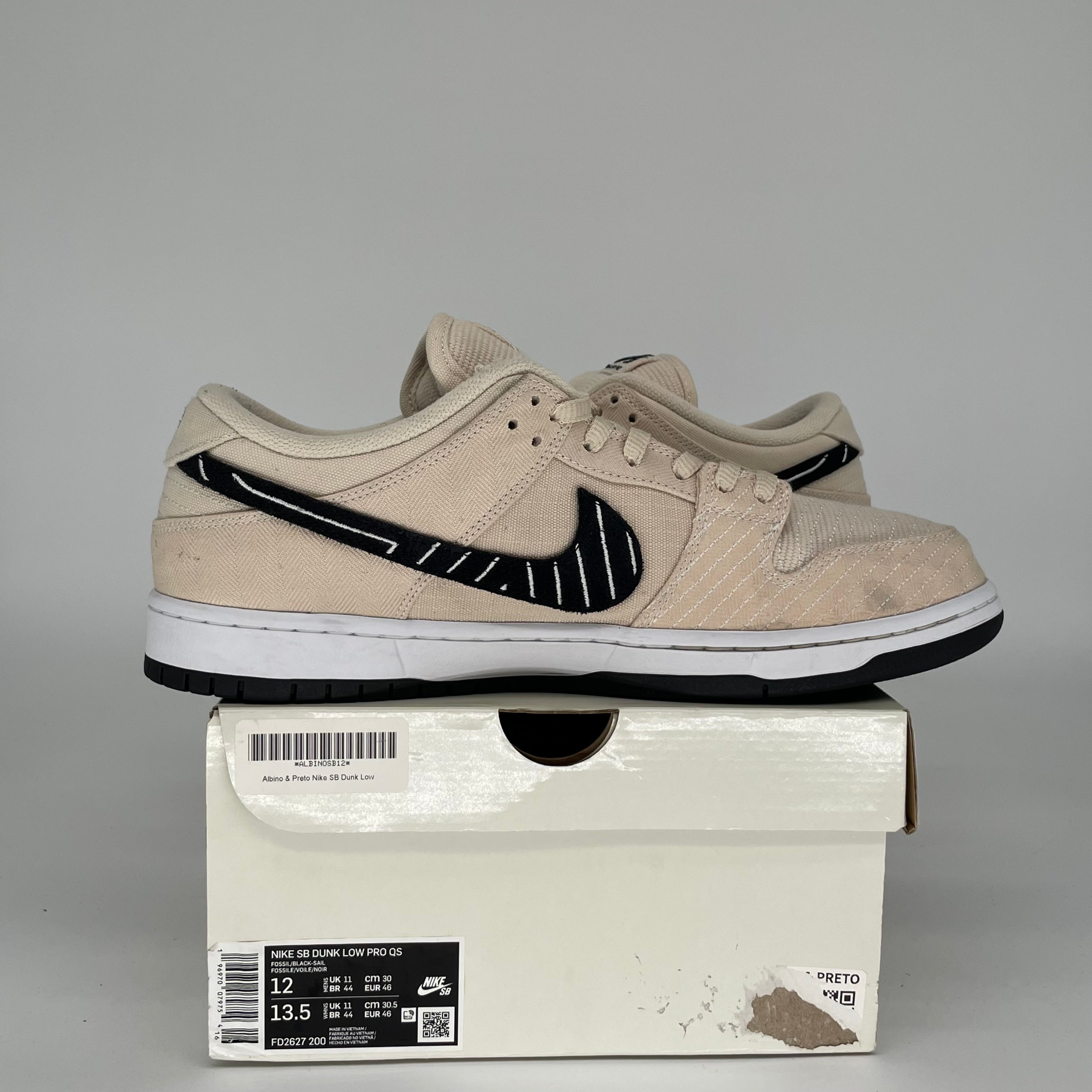 NIKE SB DUNK LOW ALBINO & PRETO SIZE 12 FD2627-200