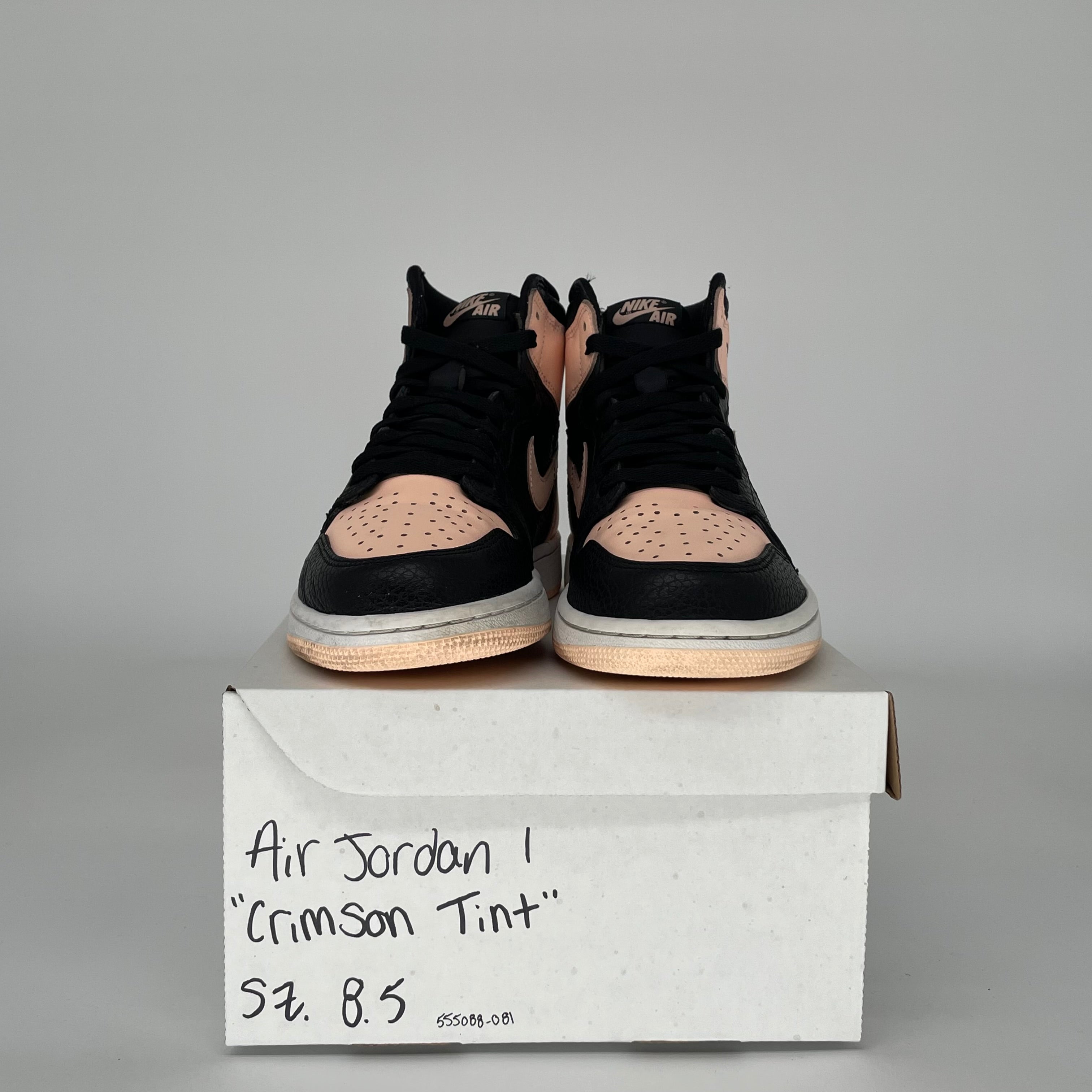 AIR JORDAN 1 CRIMSON TINT SIZE 8.5 555088-081