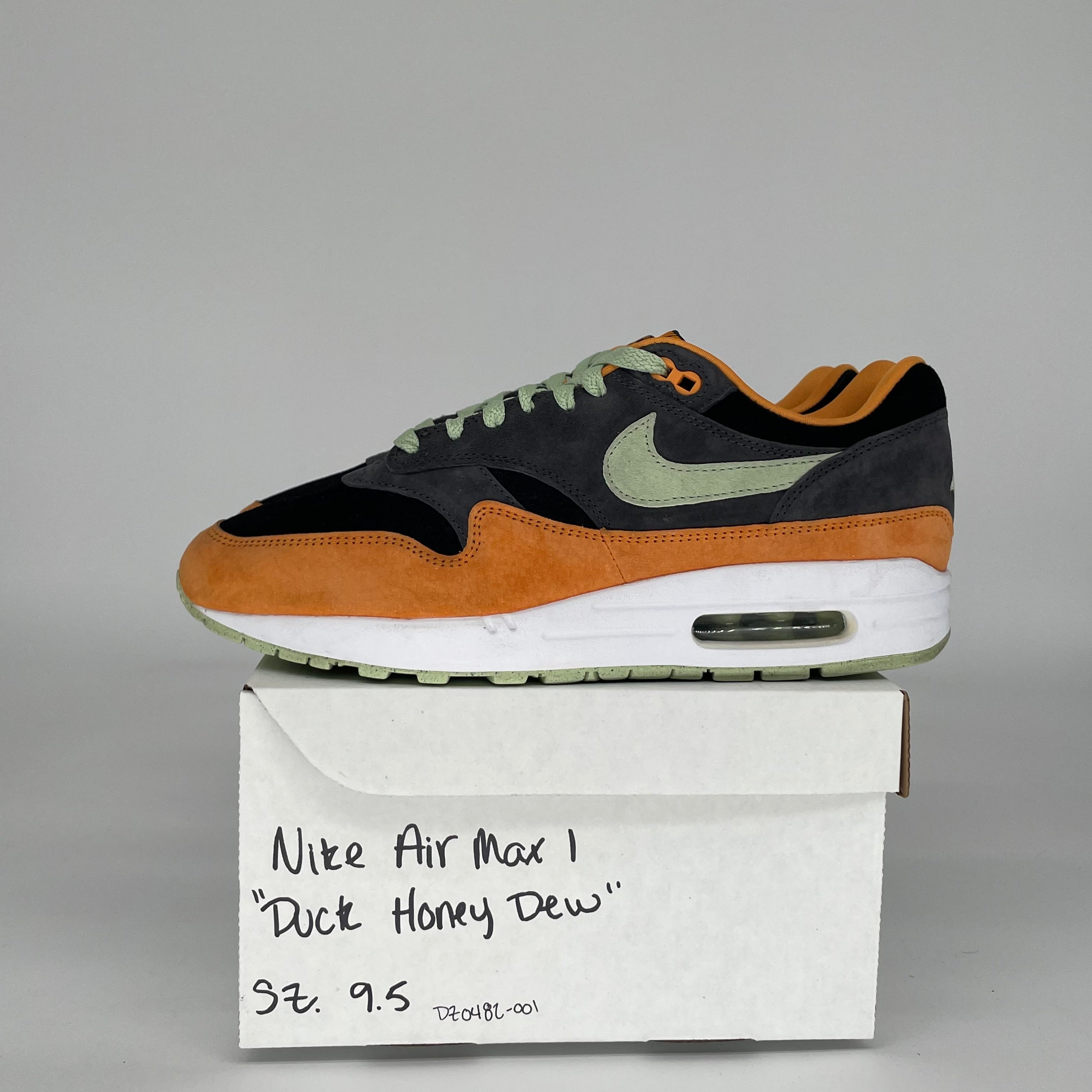 NIKE AIR MAX 1 DUCK HONEY DEW SIZE 9.5 DZ0482-001