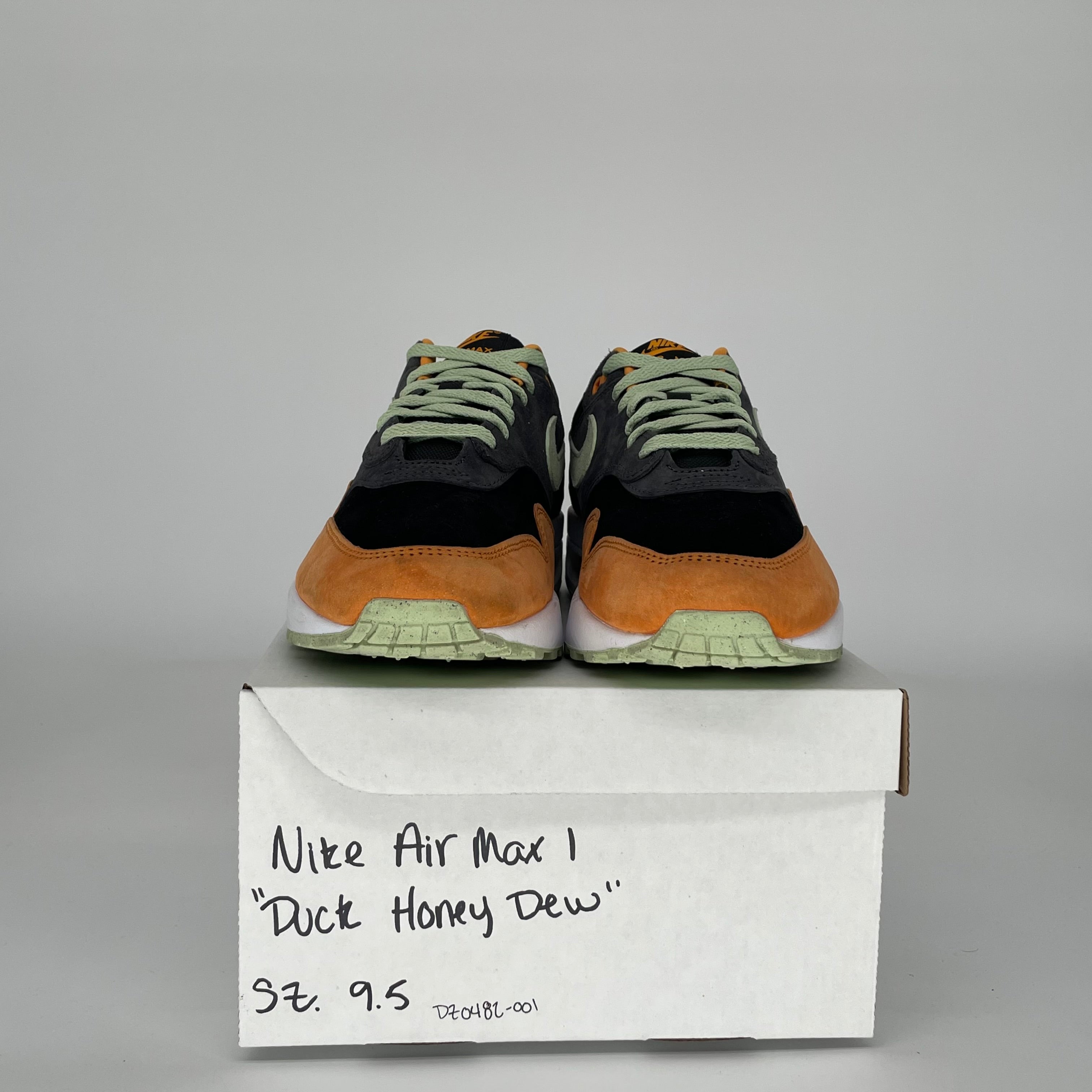 NIKE AIR MAX 1 DUCK HONEY DEW SIZE 9.5 DZ0482-001