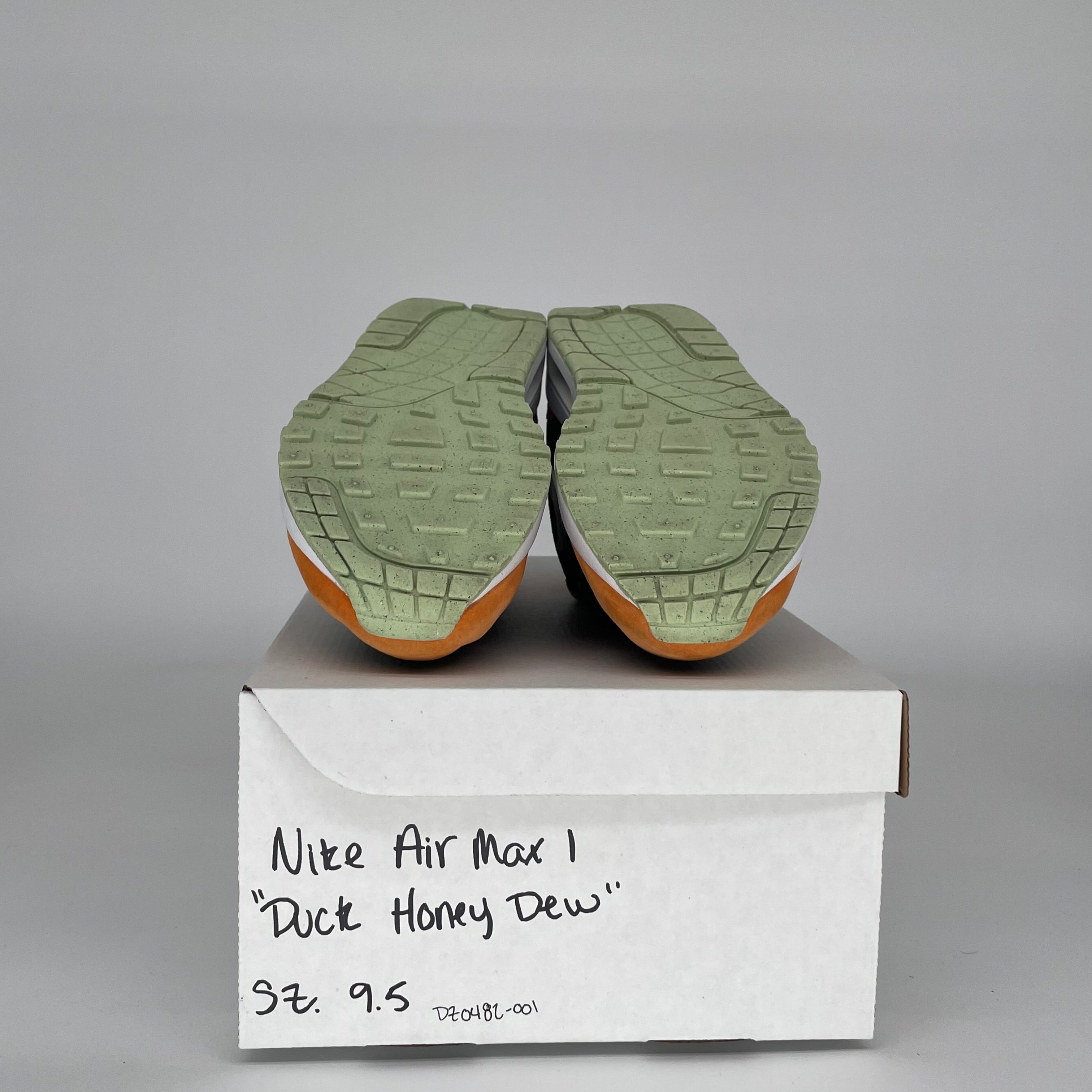 NIKE AIR MAX 1 DUCK HONEY DEW SIZE 9.5 DZ0482-001