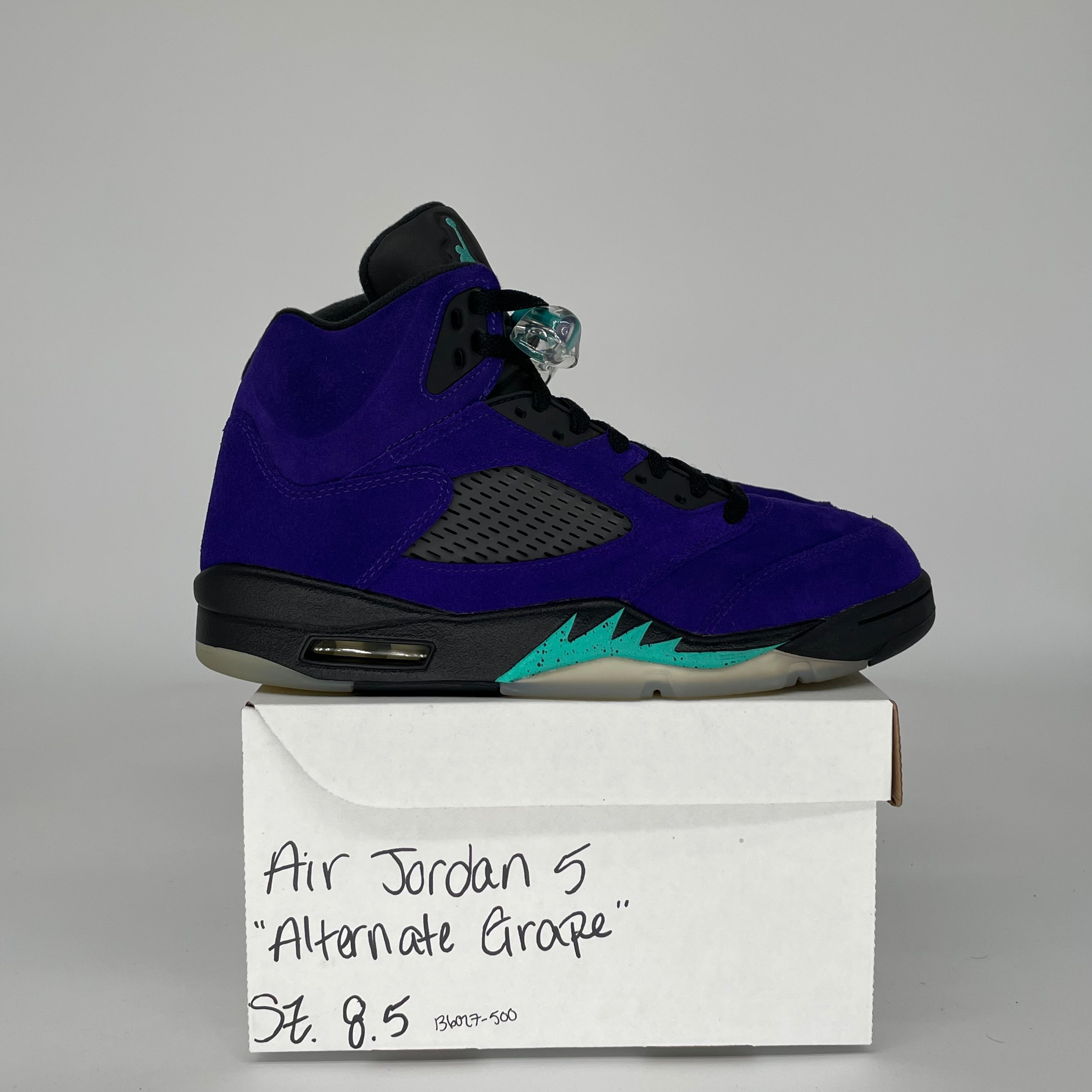 AIR JORDAN 5 ALTERNATE GRAPE SIZE 8.5 136027-500