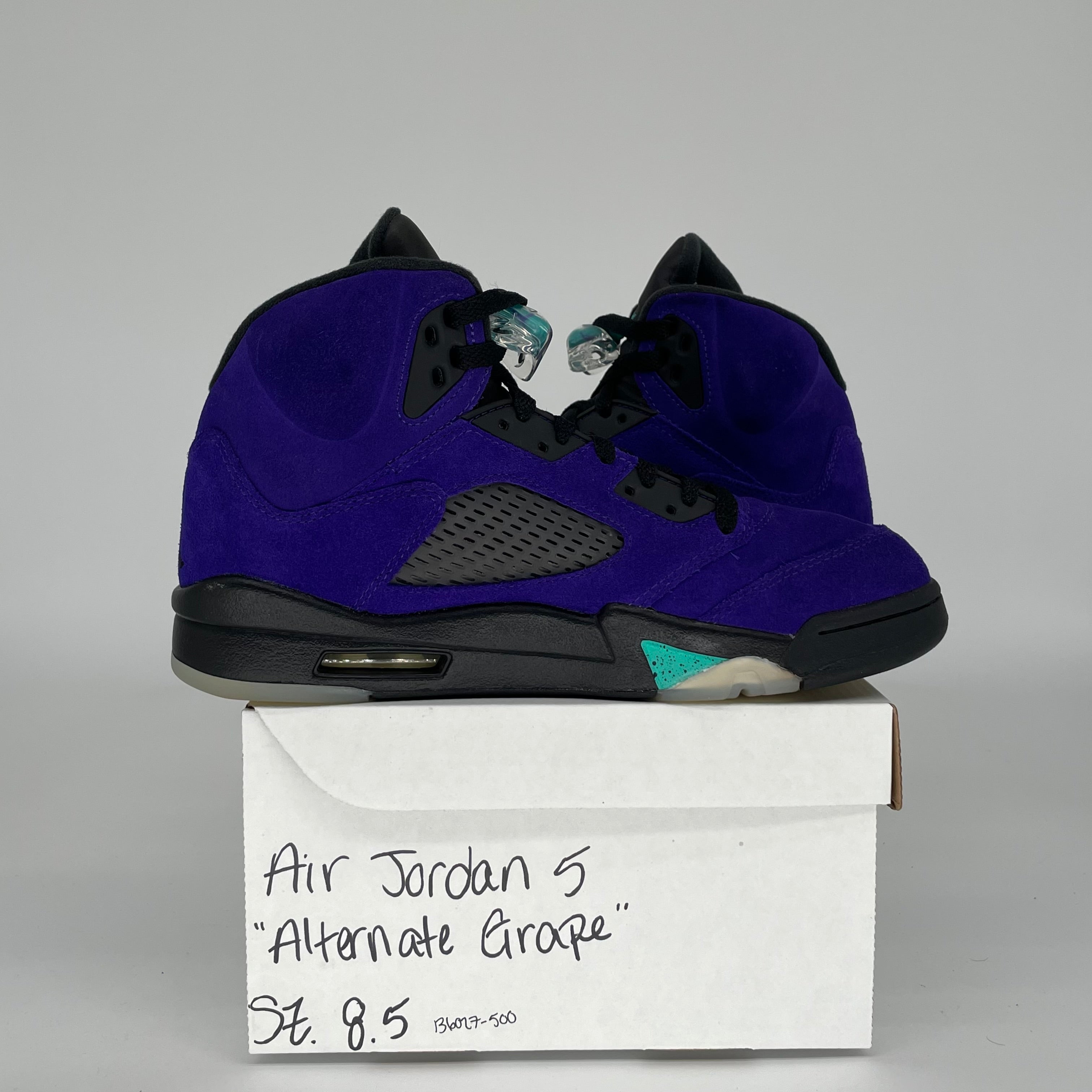 AIR JORDAN 5 ALTERNATE GRAPE SIZE 8.5 136027-500