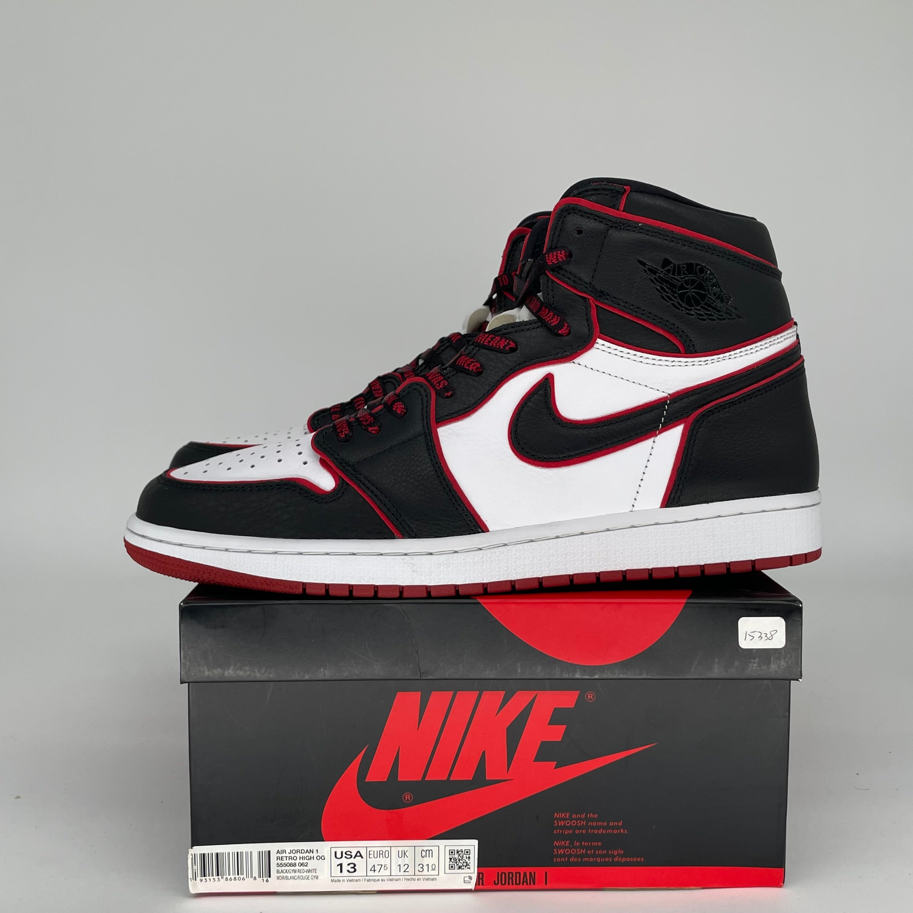 AIR JORDAN 1 BLOODLINE SIZE 13 555088-062