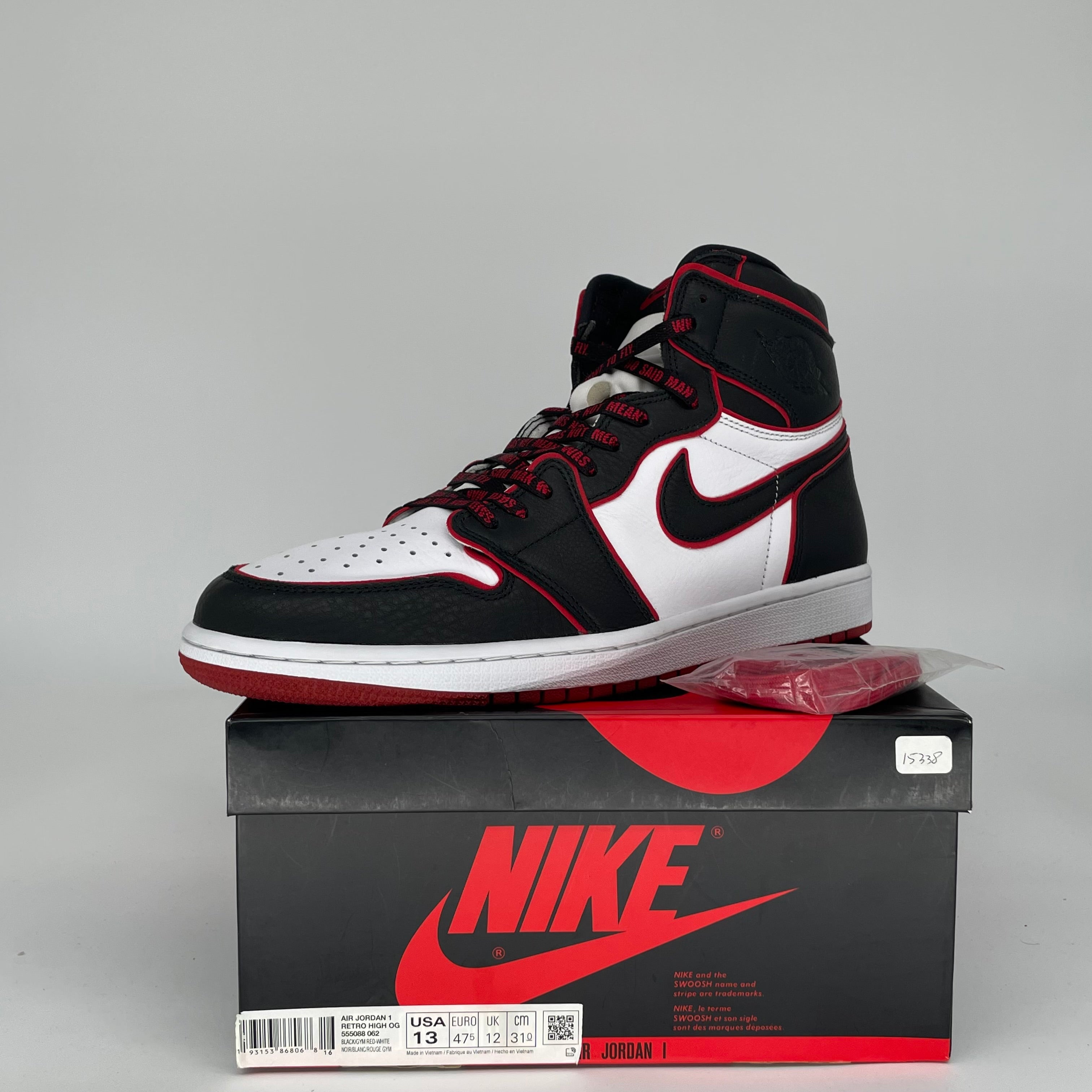 AIR JORDAN 1 BLOODLINE SIZE 13 555088-062