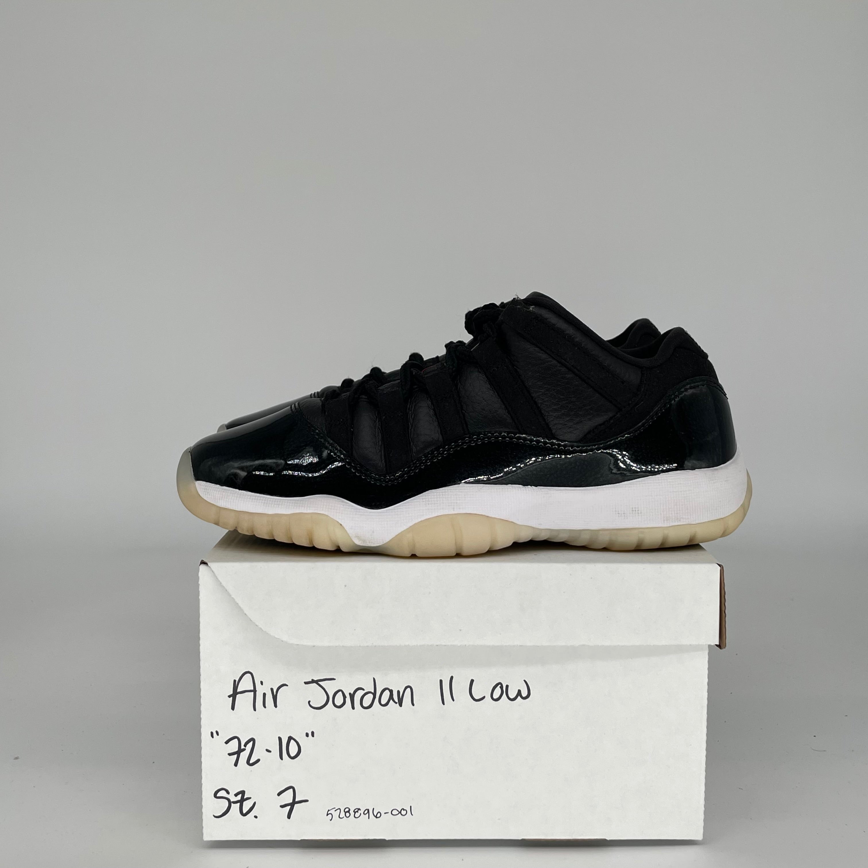 AIR JORDAN 11 LOW 72-10 SIZE 7Y 528896-001