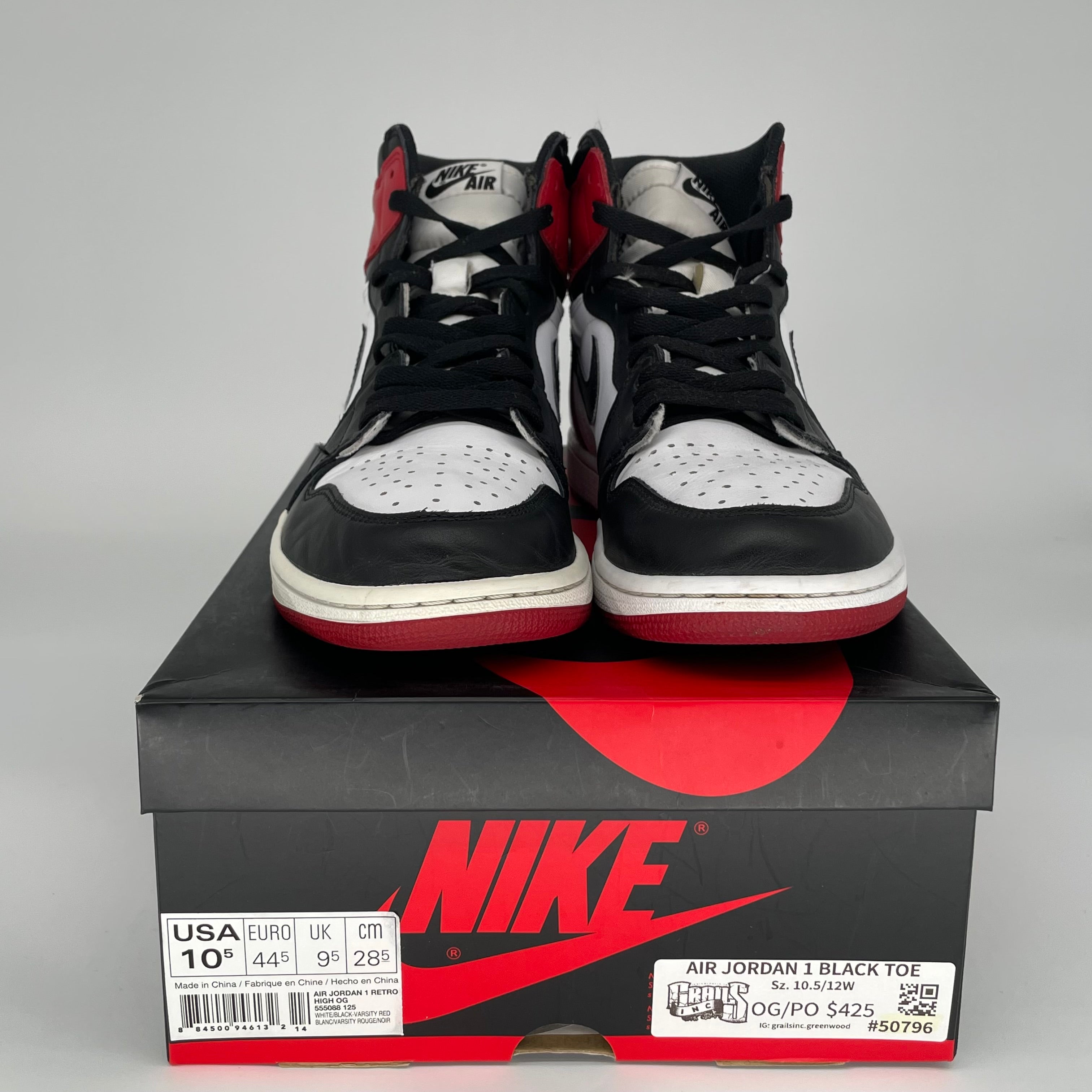 AIR JORDAN 1 BLACK TOE SIZE 10.5 555088-125