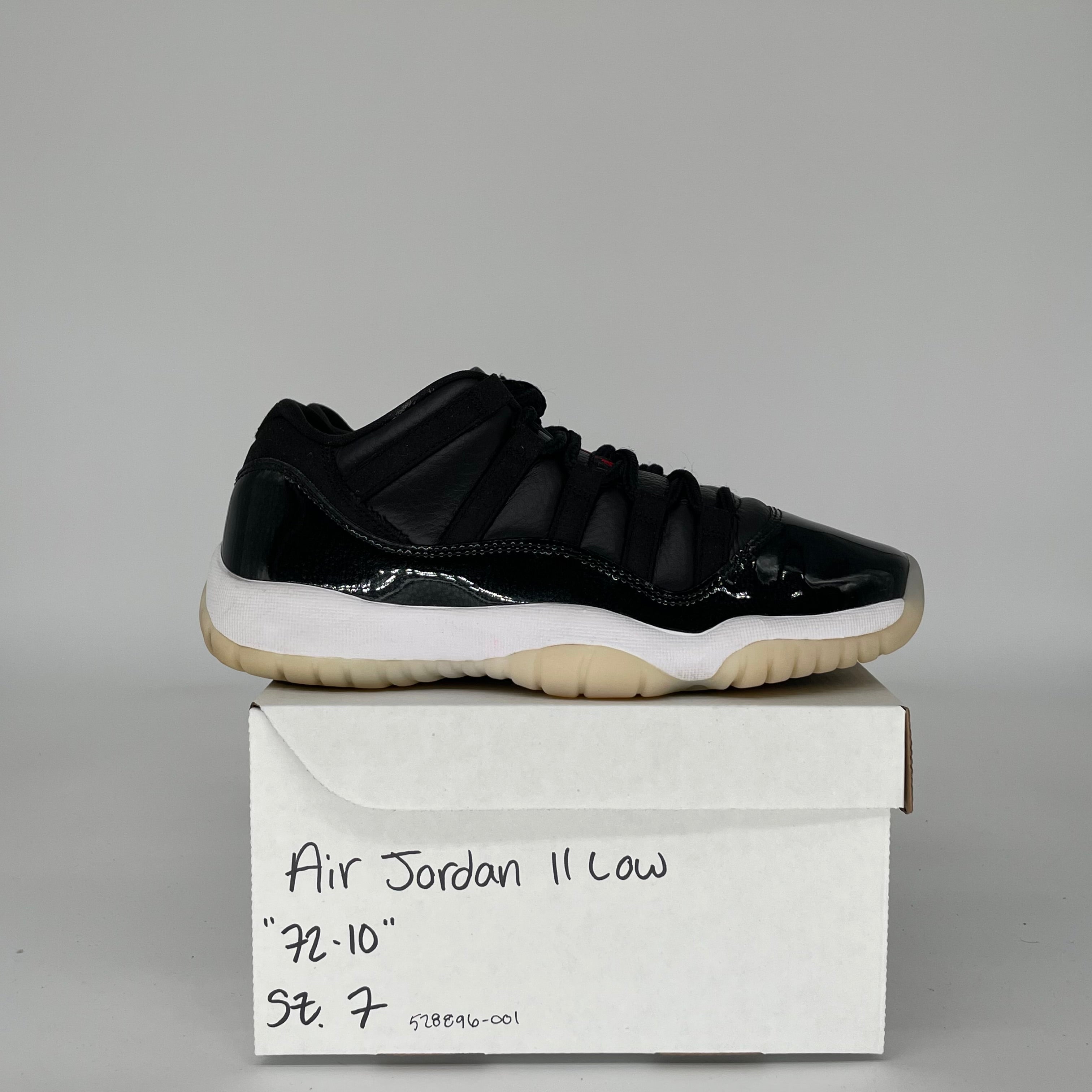 AIR JORDAN 11 LOW 72-10 SIZE 7Y 528896-001