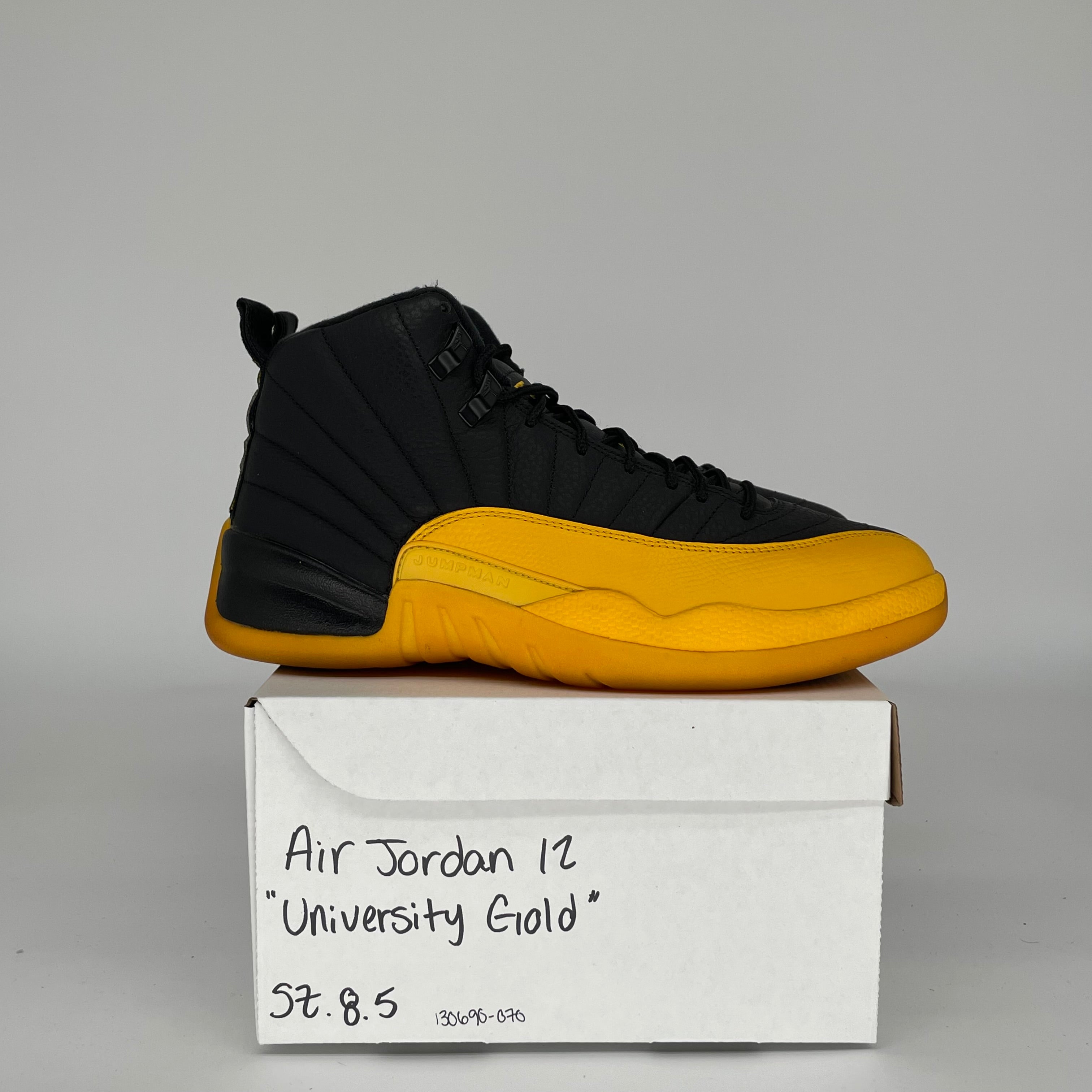 AIR JORDAN 12 UNIVERSITY GOLD SIZE 8.5 130690-070