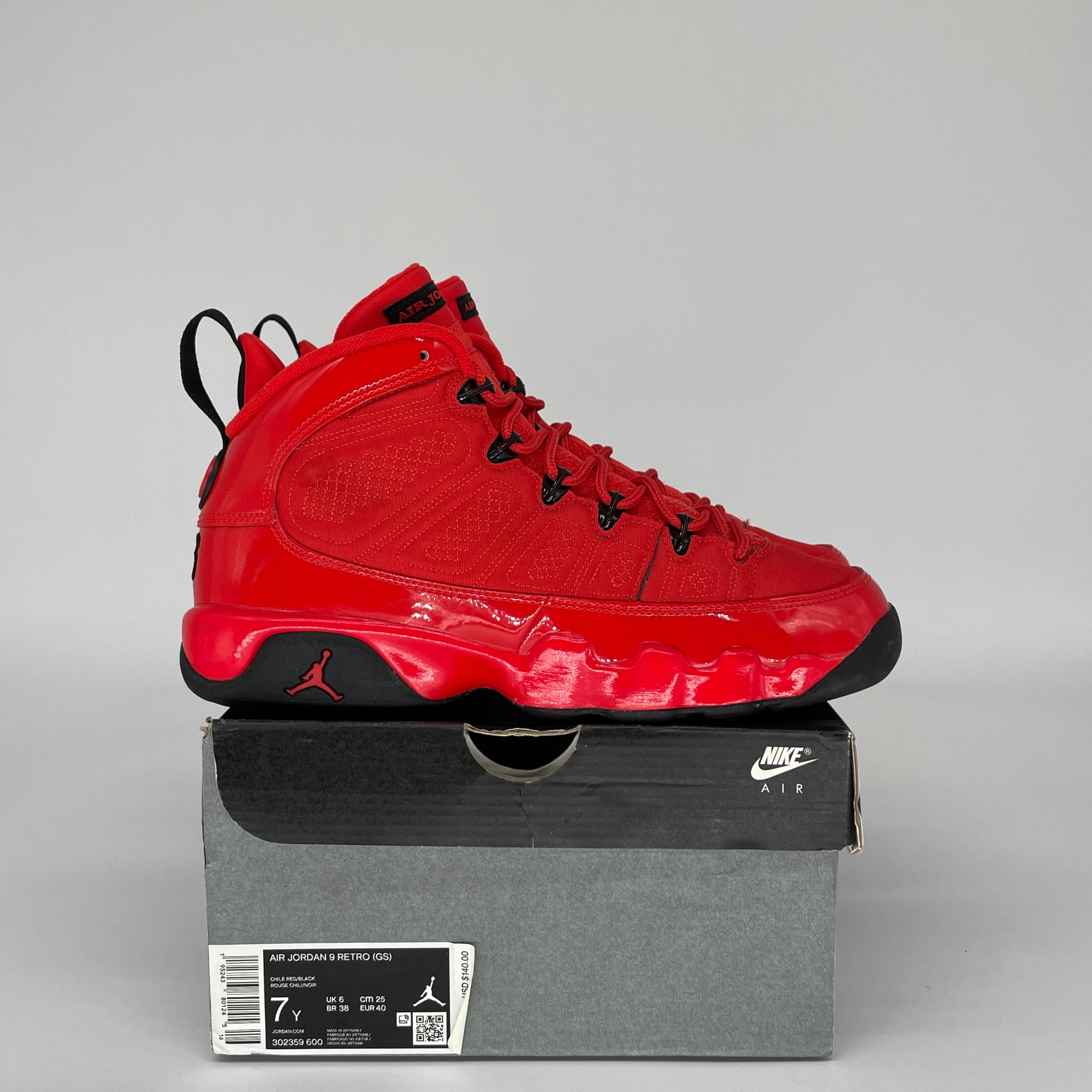 AIR JORDAN 9 CHILE RED SIZE 7Y 302359-600