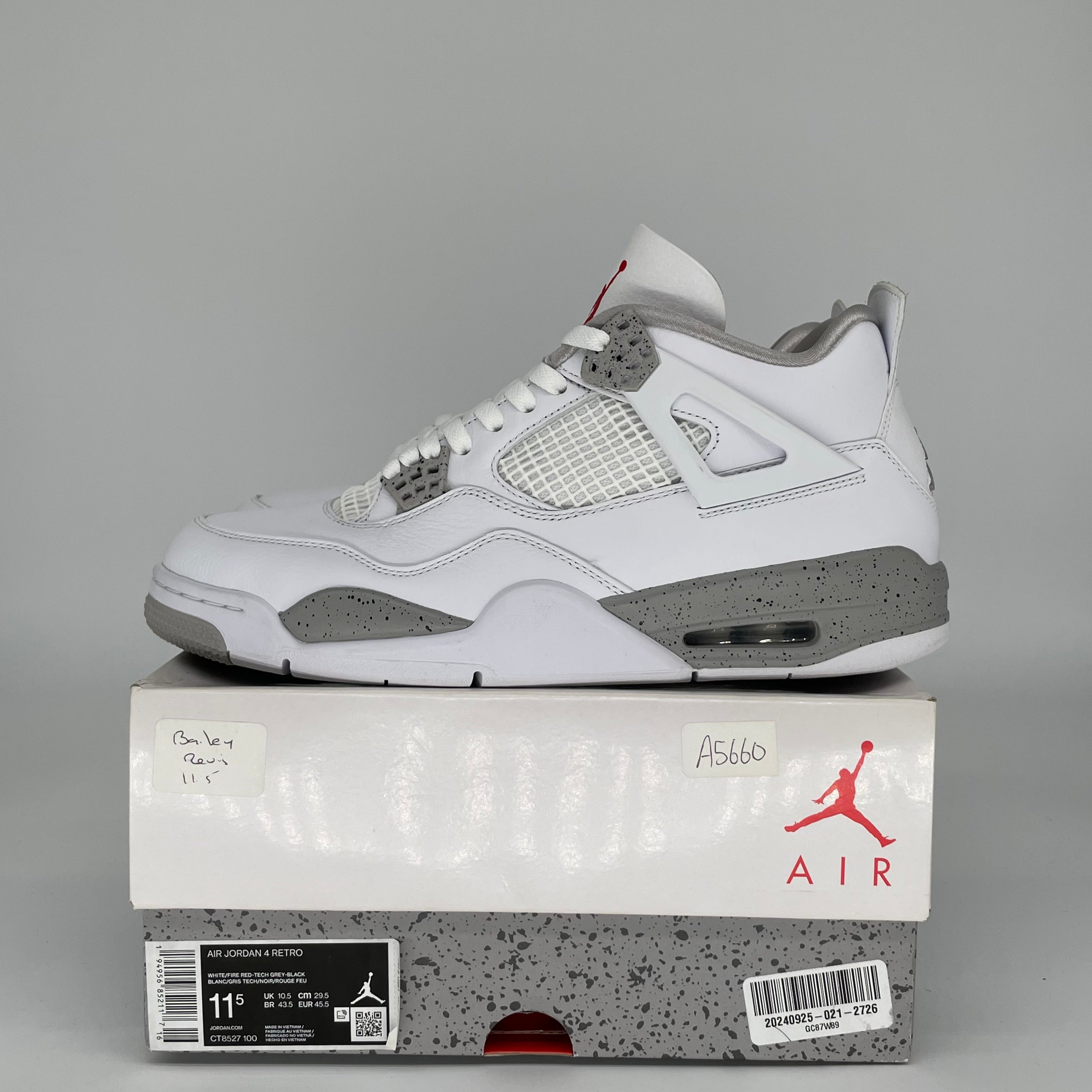 AIR JORDAN 4 WHITE OREO SIZE 11.5 CT8527-100