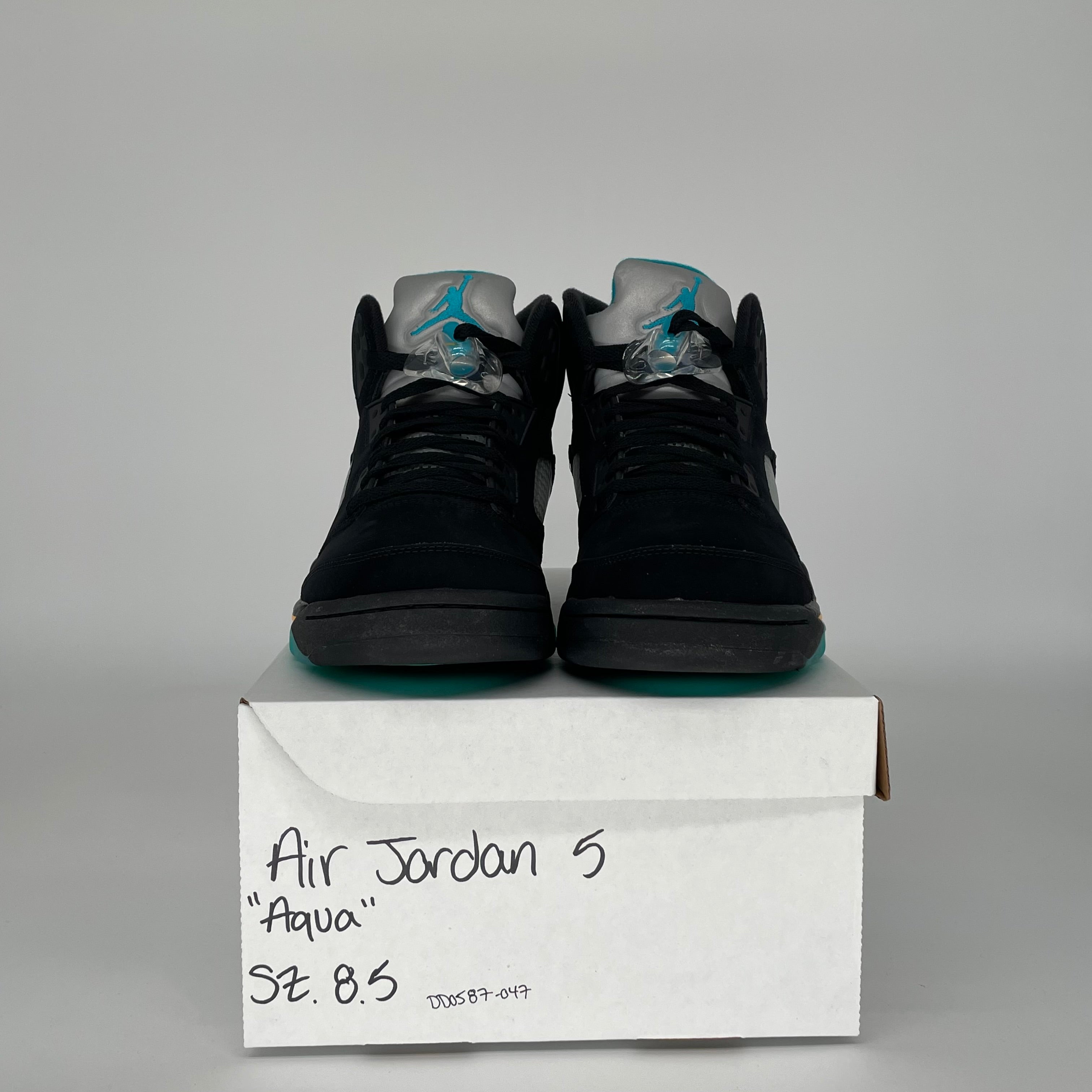 AIR JORDAN 5 AQUA SIZE 8.5 DD0587-047