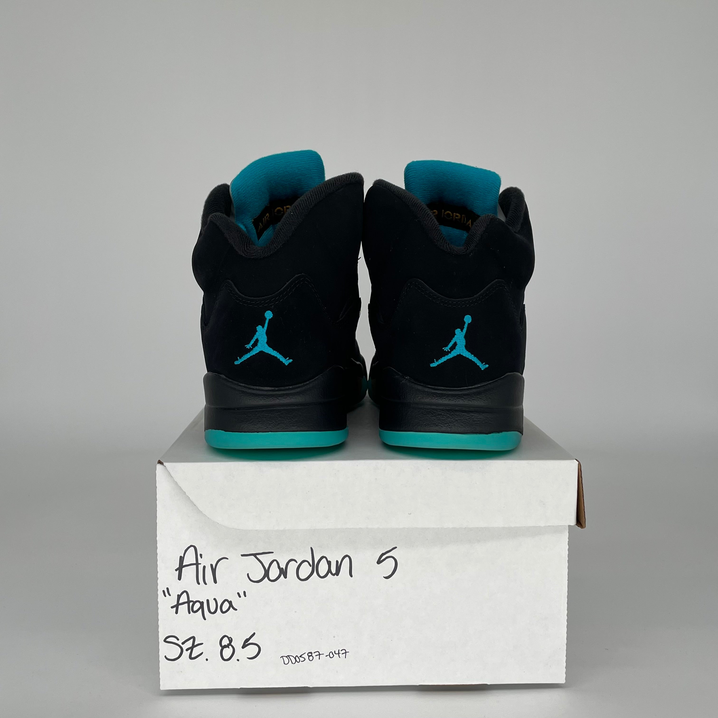 AIR JORDAN 5 AQUA SIZE 8.5 DD0587-047