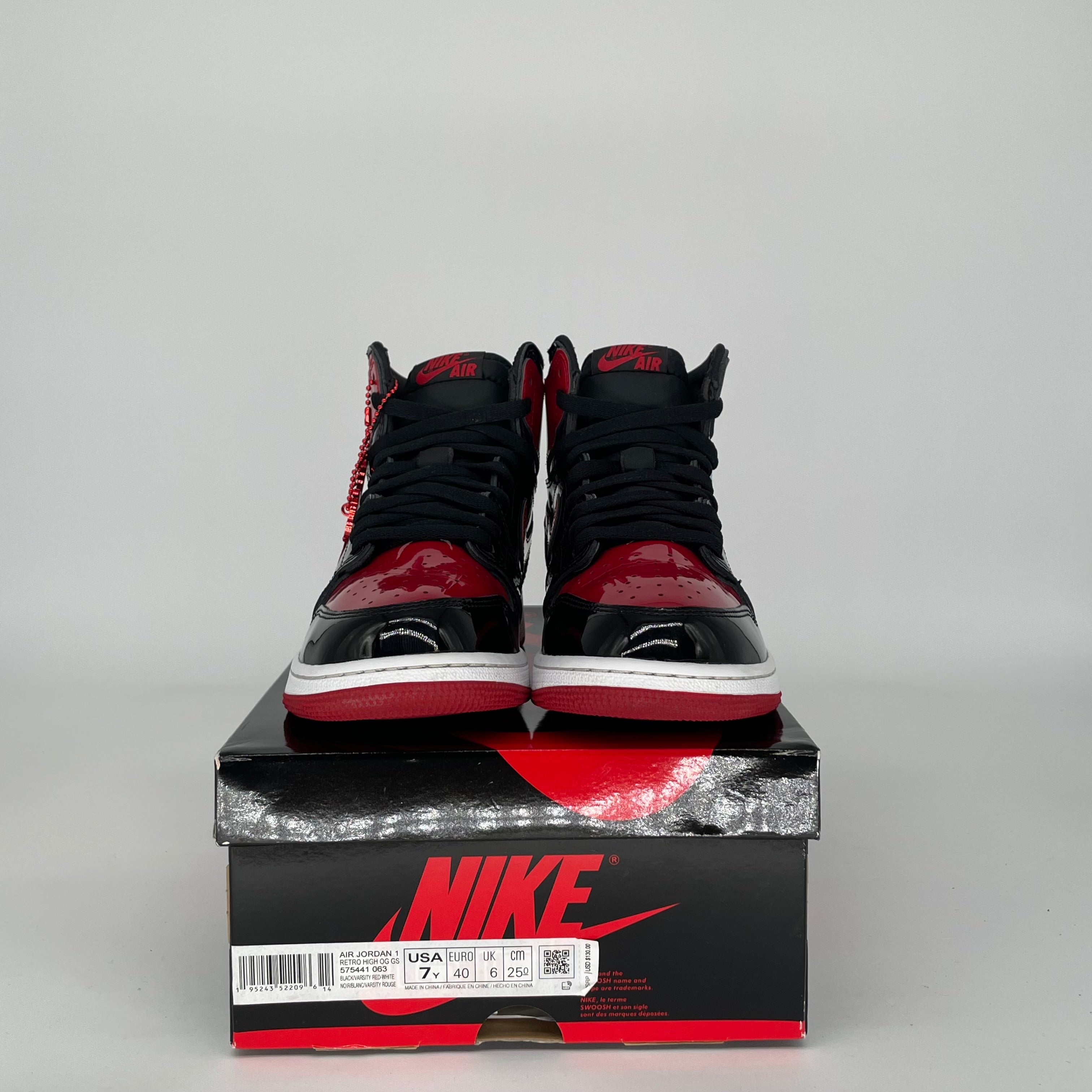 AIR JORDAN 1 PATENT BRED SIZE 7Y 575441-063